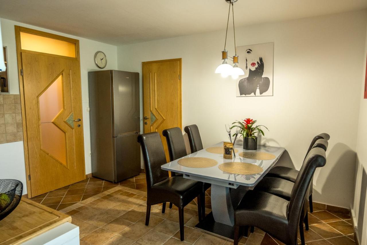 Relax & Beautiful View Apartment Slovenj Gradec Bagian luar foto