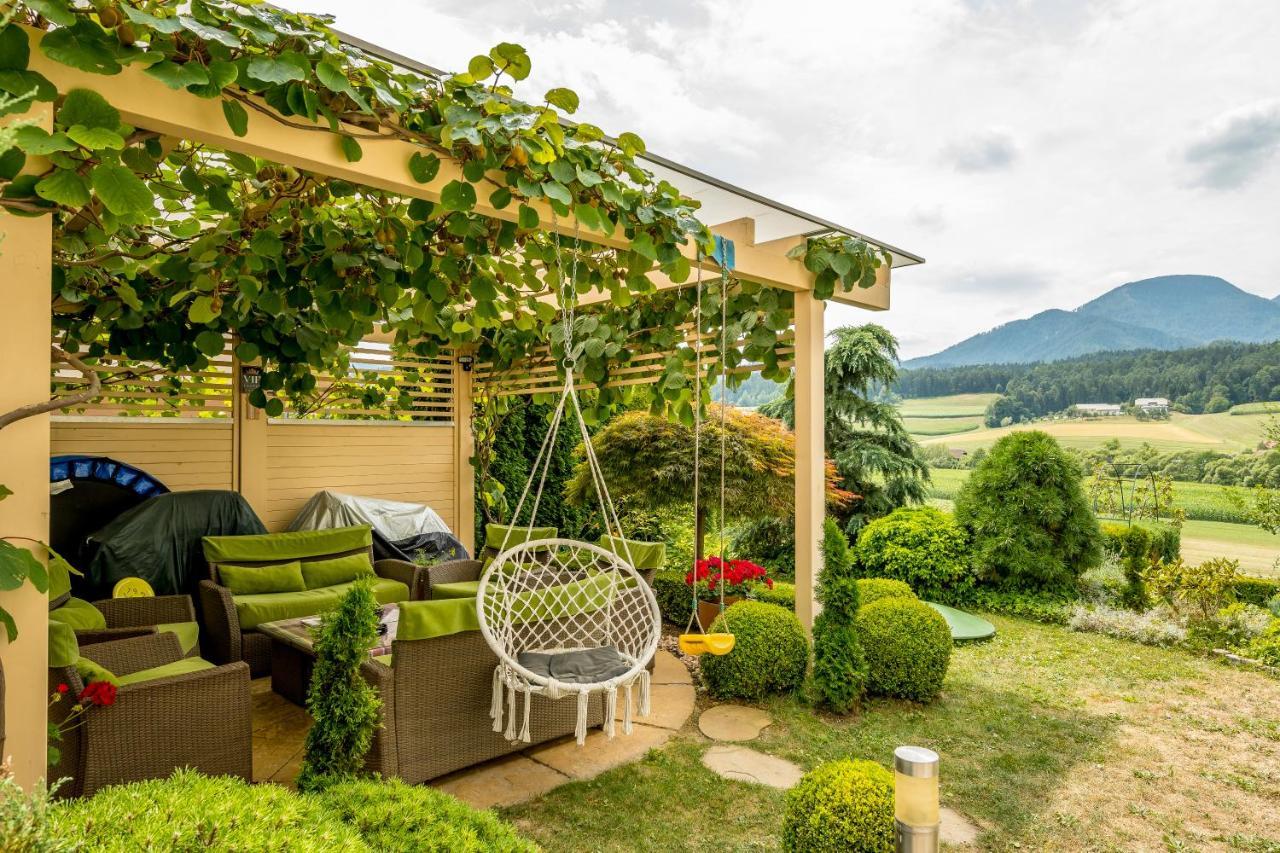 Relax & Beautiful View Apartment Slovenj Gradec Bagian luar foto