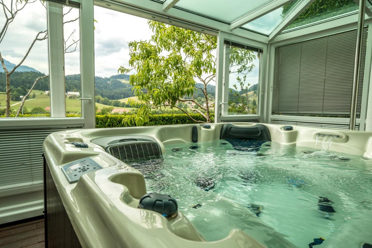 Relax & Beautiful View Apartment Slovenj Gradec Bagian luar foto